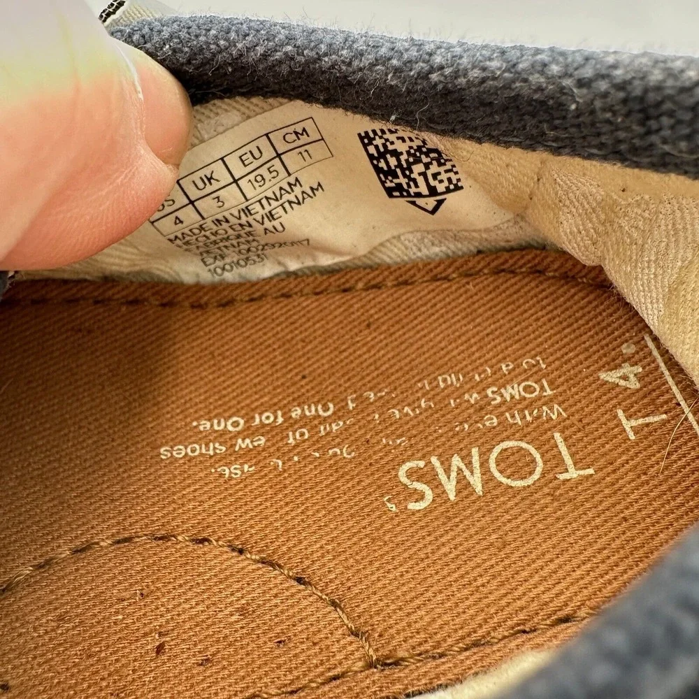 Toms Classic Shoes Baby Toddler Size 4 Blue Canvas‎ Indie Boho Walking Hippie